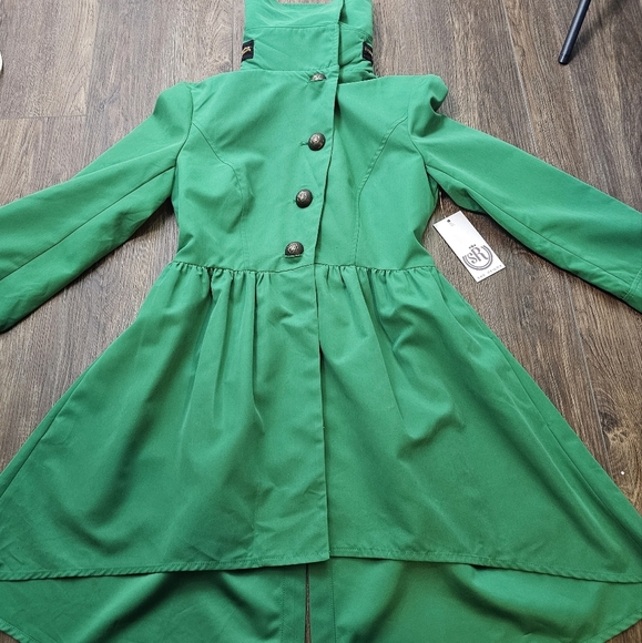 NWT She Reigns Womens Rain Coat Sz S Green Water Repellant Hi Low USA - Picture 9 of 16